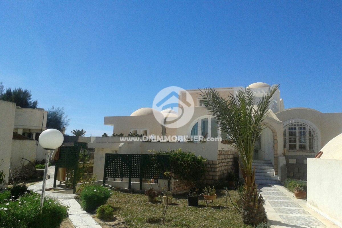L 19 -   Villa avec piscine Djerba